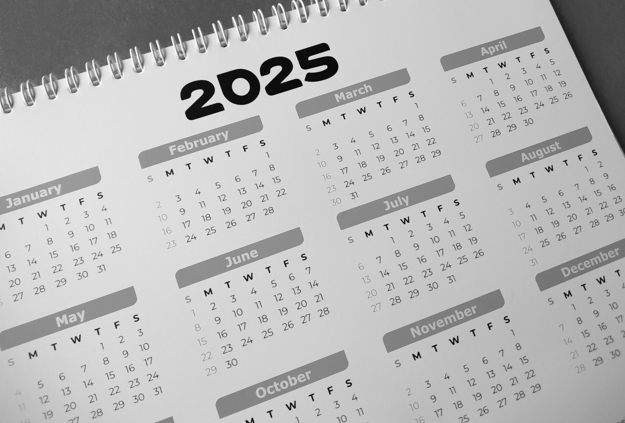 Calendar zile libere 2025. Românii pot beneficia de 19 zile Calendar 2025 Zile Libere Download