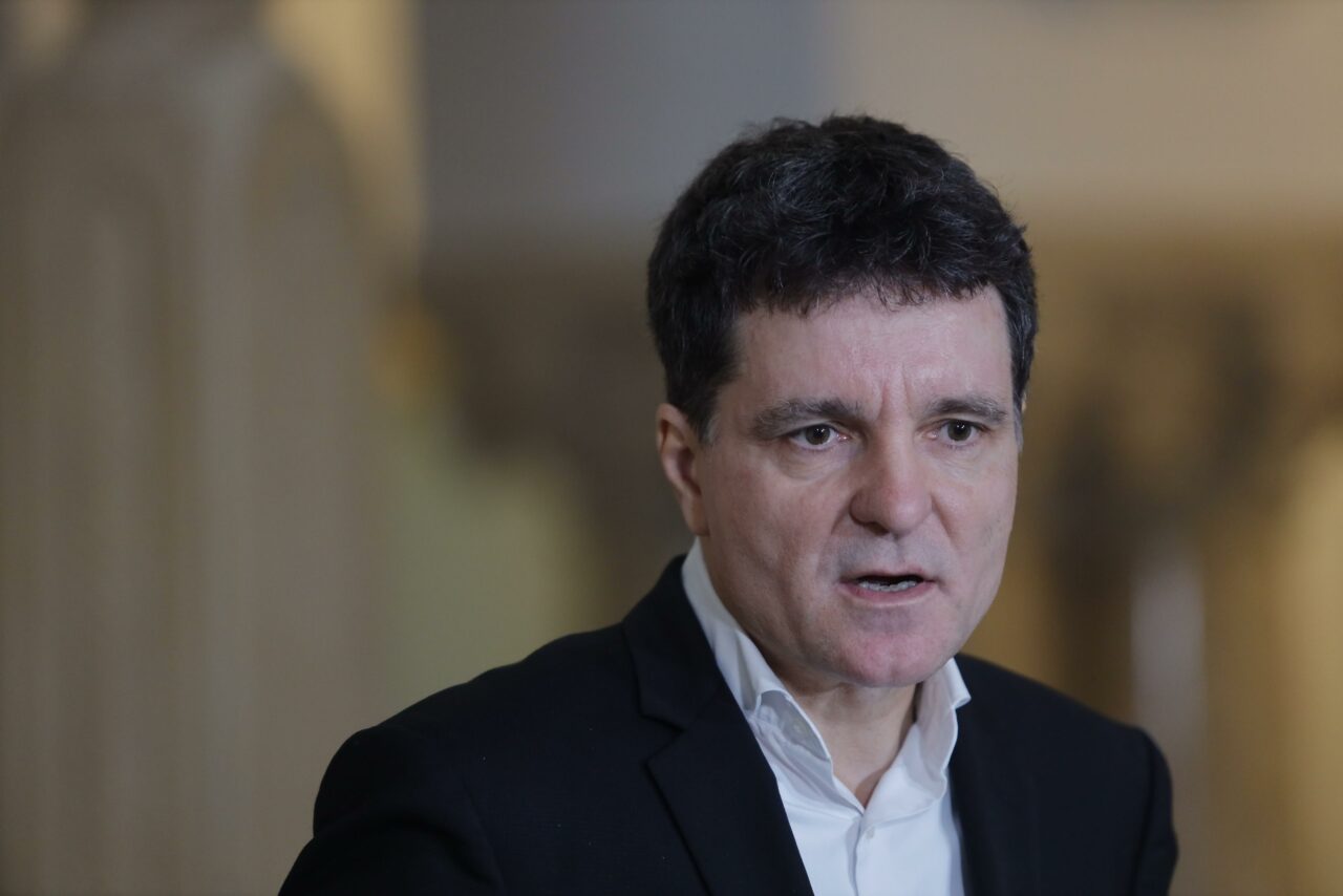 Nicuşor Dan îşi anunță succesorul. Cine ar putea conduce Primăria Capitalei dacă va ajunge PREȘEDINTE