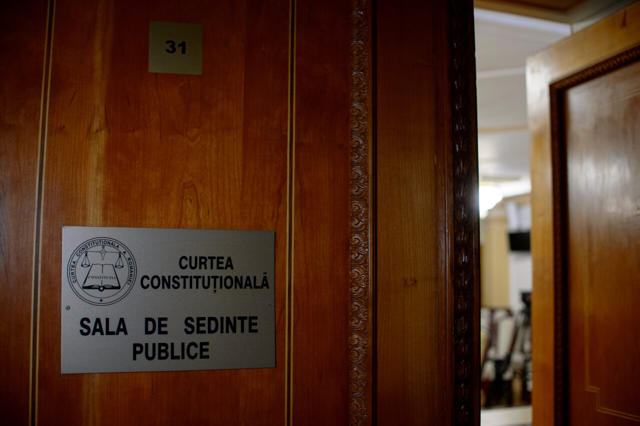 CCR: Petițiile și cererile referitoare la derularea alegerilor prezidențiale, înregistrate și urmează a fi examinate