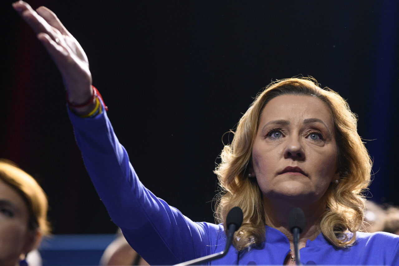Elena Lasconi critică Guvernul Ciolacu 2 și liderii Iohannis și Ciolacu pentru schimbarea României | sursa foto: Gandul