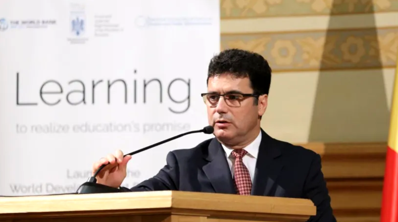 Rectorul SNSPA, prof. univ. dr. Remus Pricopie: „Primul tur trebuie reluat, în condiții de legalitate deplină”