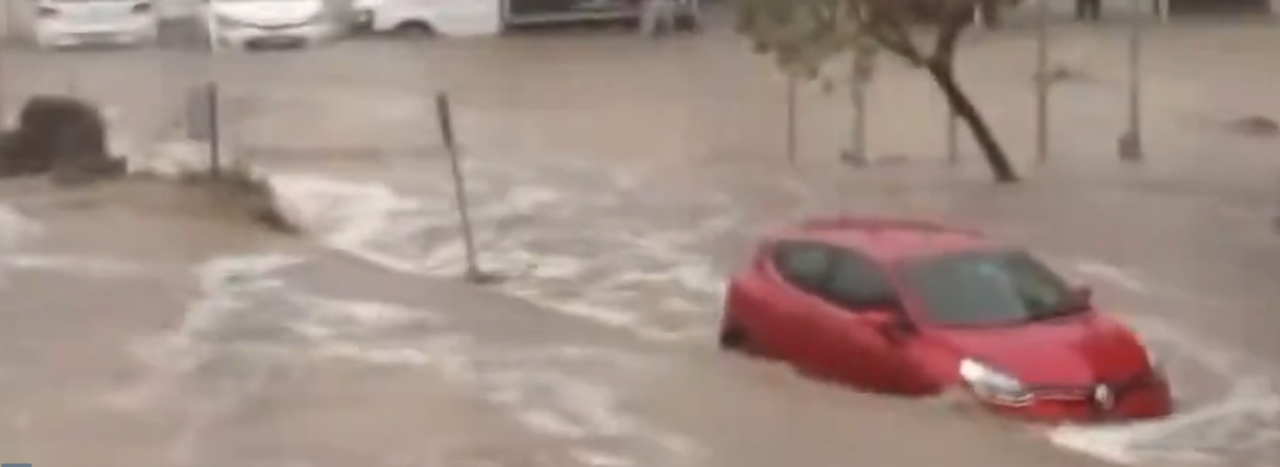 Serviciile meteorologice sunt în ALERTĂ! Furtuna BORA face ravagii pe insula grecească Limnos / Pagube și inundații și în Rodos