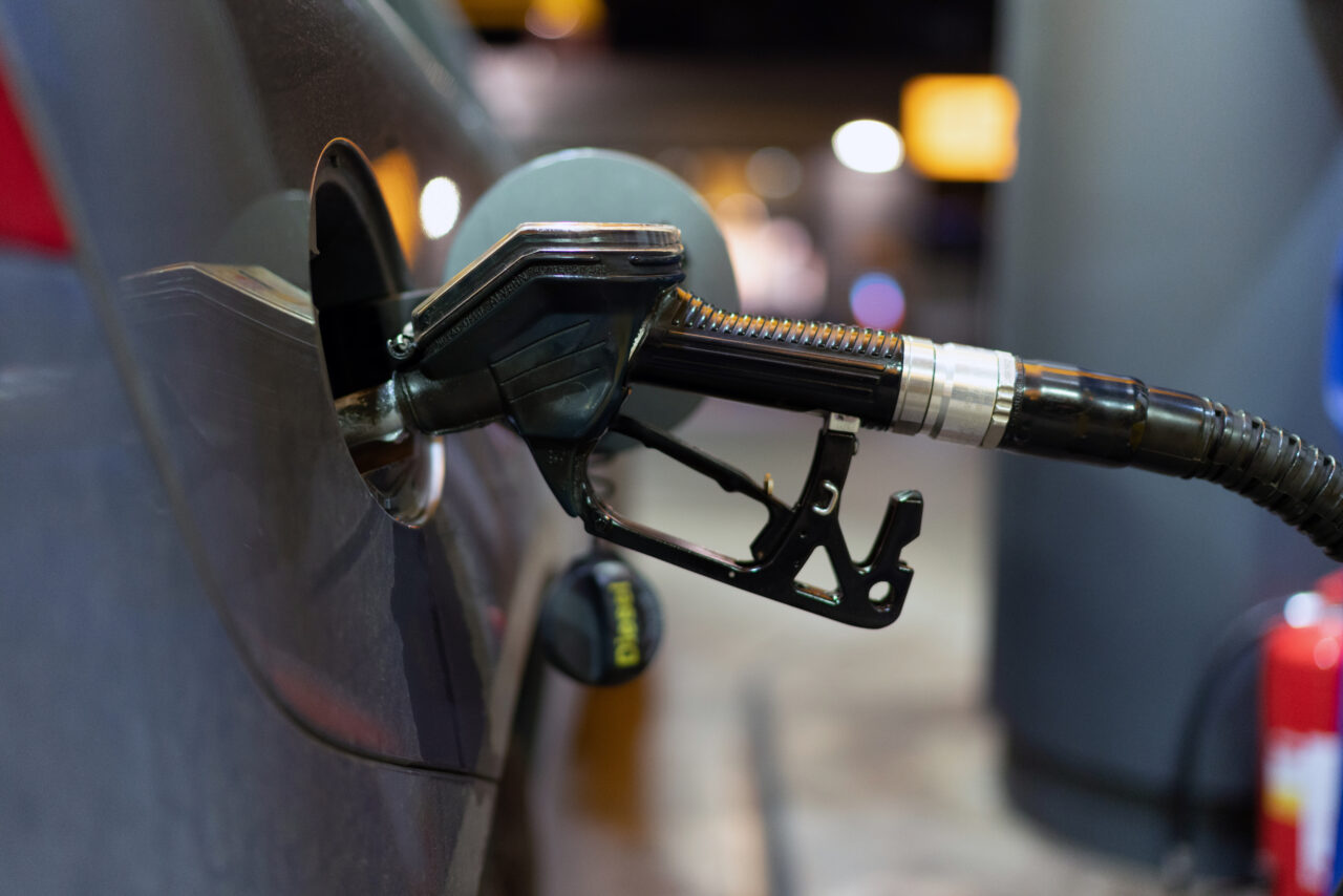 Prețuri carburanți 9 decembrie 2024. Litrul de motorină s-a ieftinit cu 3 bani