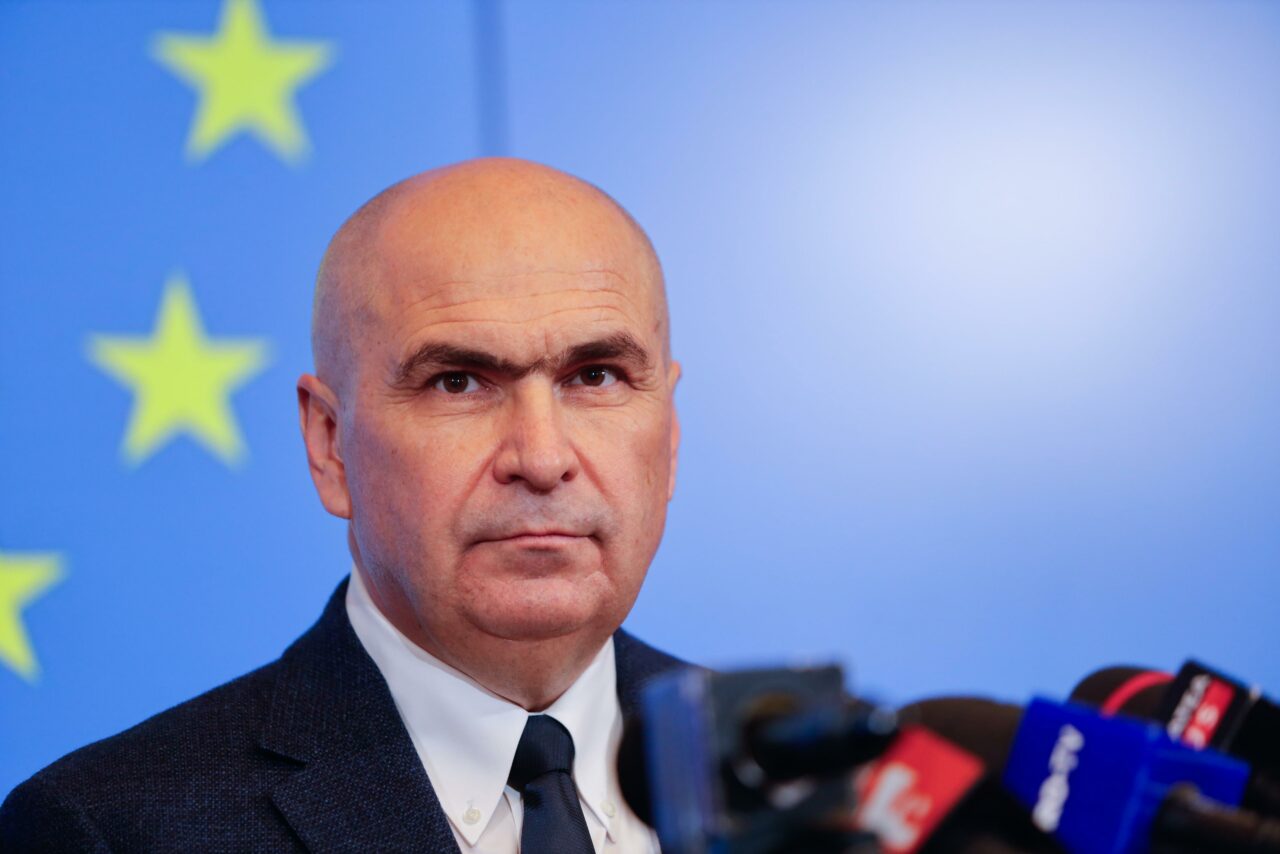Ilie Bolojan, apel către români: „Vă rog să VOTAȚI pentru o Românie modernă. Elena Lasconi garantează o Românie europeană și democratică”