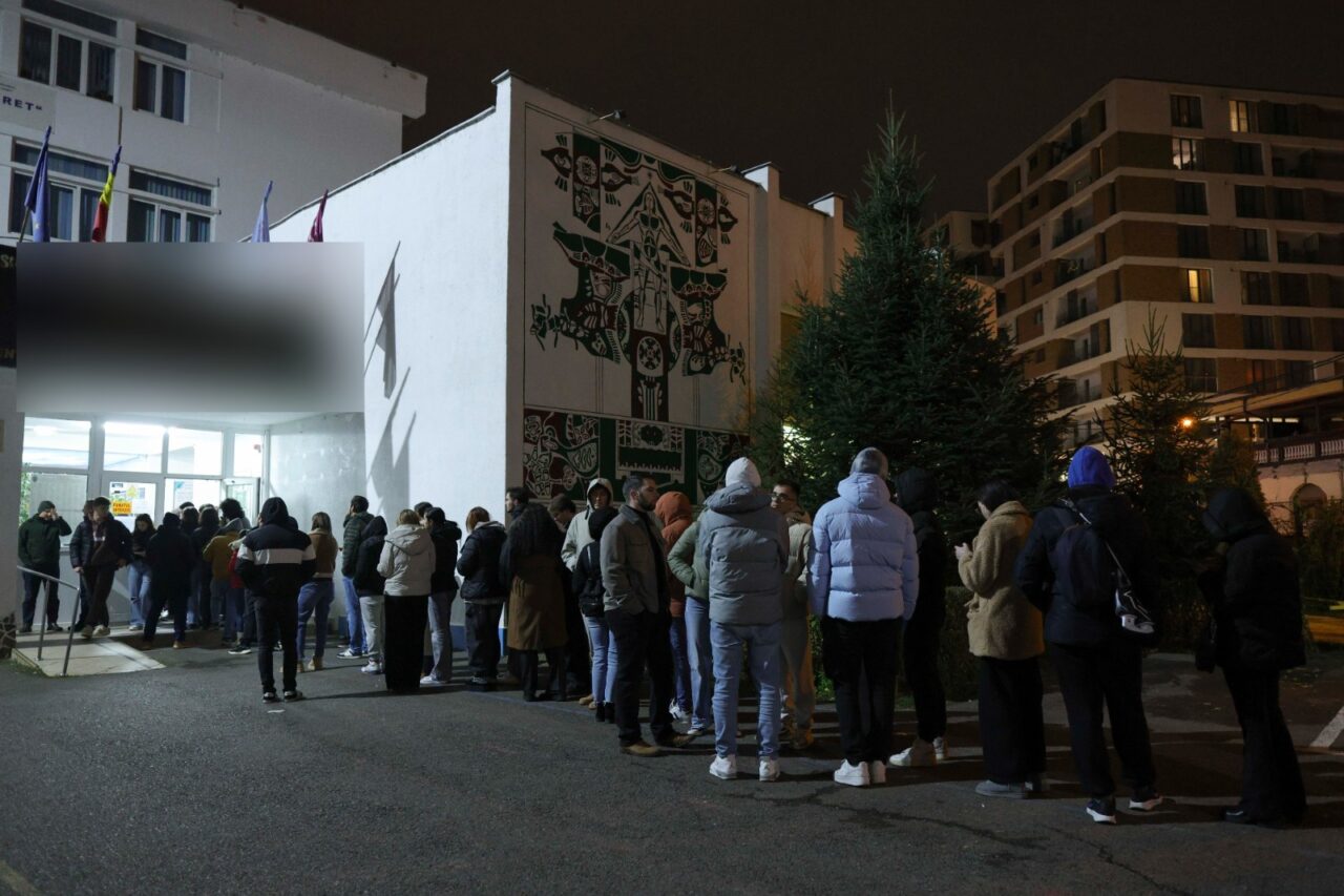 Încăierare la secția de votare din Roma, Italia. Un român a provocat o bătaie generală pentru că nu a fost lăsat să voteze