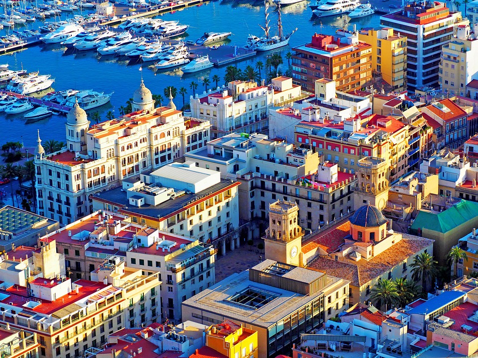 Torino și Benidorm, câștigătoarele Europei la TURISM / Orașele conduc detașat la categoriile „turism inteligent” și „turism durabil”