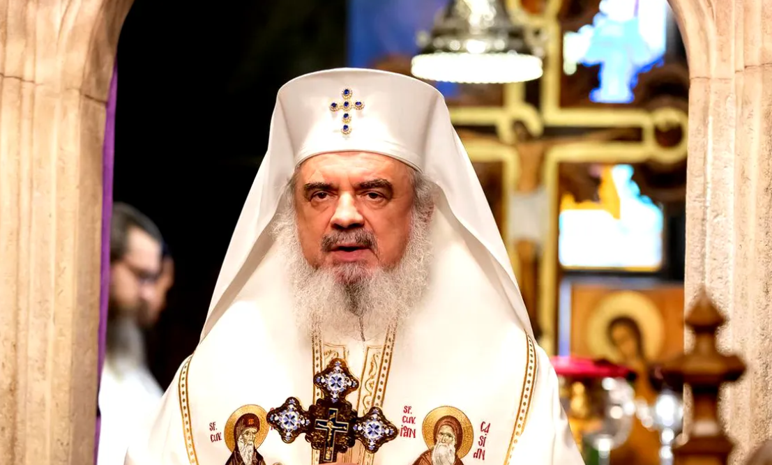 Patriarhul Daniel, mesaj de Crăciun: „Iisus HRISTOS, Fiul cel veşnic, s-a smerit pe sine, ca să-i înalţe pe oameni”