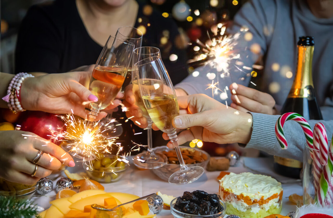 Alimentul pe care este recomandat să-l evităm la masa de Revelion. Sfaturile nutriționistului: „Nu e nevoie să mâncăm până la refuz”