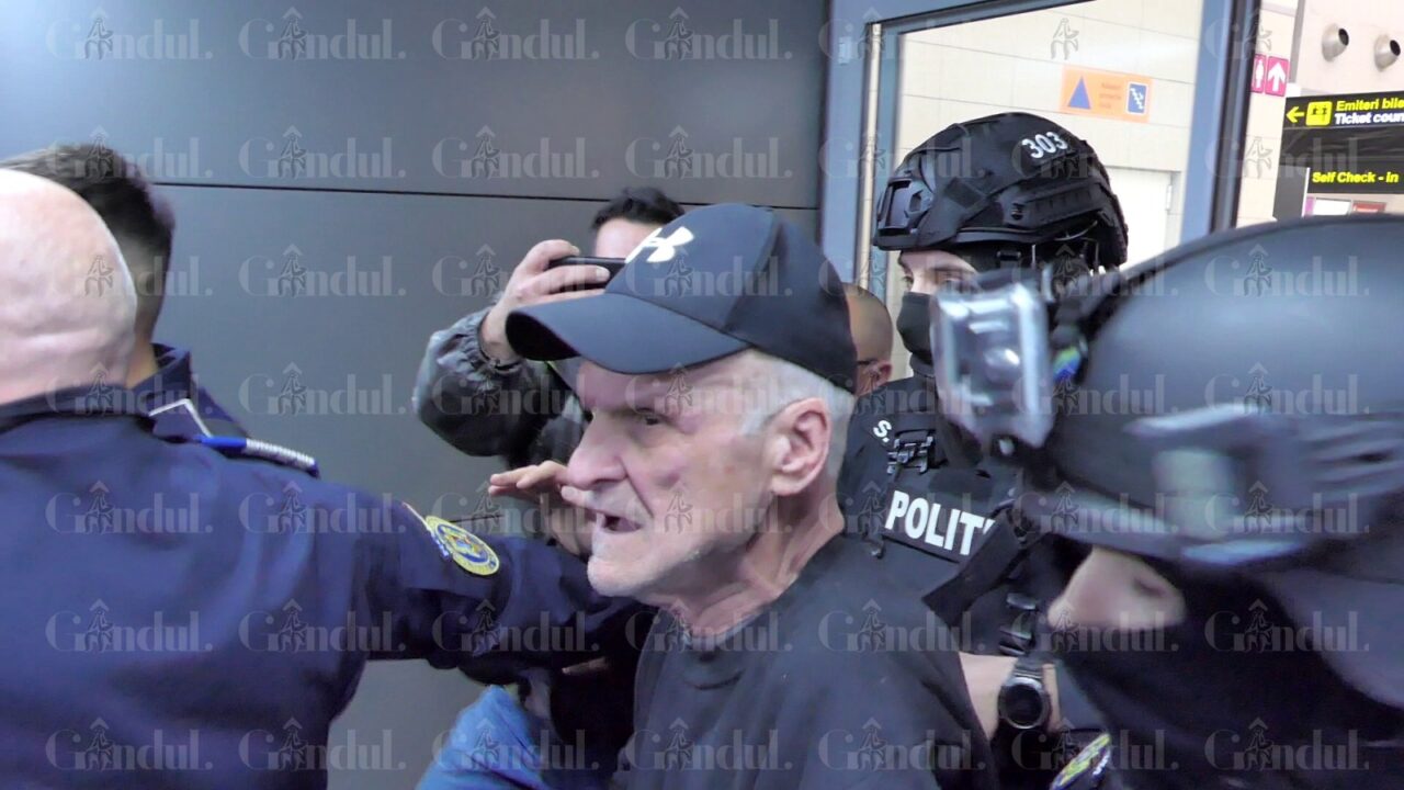 VIDEO: Nati MEIR, ADUS în ROMÂNIA. Fostul deputat, condamnat la 11 ani de închisoare, a fost transportat la penitenciarul RAHOVA