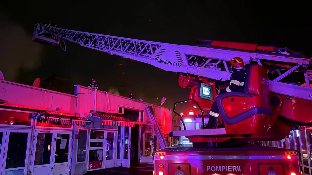 DECIZIA Primăriei Sectorului 1, după INCENDIUL care a devastat bazarul din Piața Matache / Comitetul Local pentru Situații de Urgență, convocat
