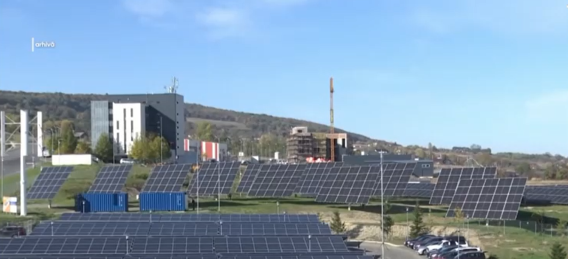 OMV Petrom și CE Oltenia progresează cu patru proiecte fotovoltaice. Au fost semnate contractele de execuție