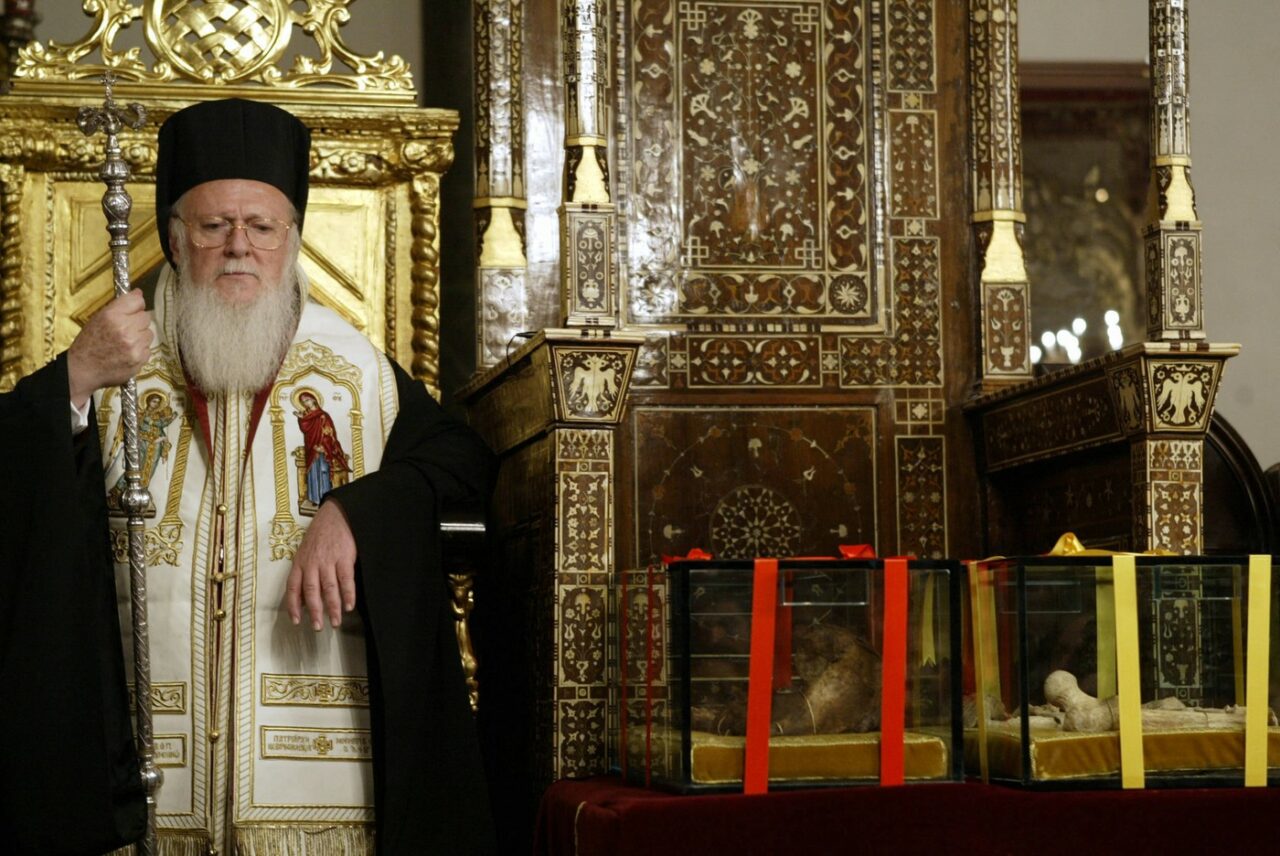 Patriarhul Ecumenic Bartolomeu: CRĂCIUNUL este ”participare existențială” la planul divin /„Progresele științifice nu ating profunzimea sufletului”