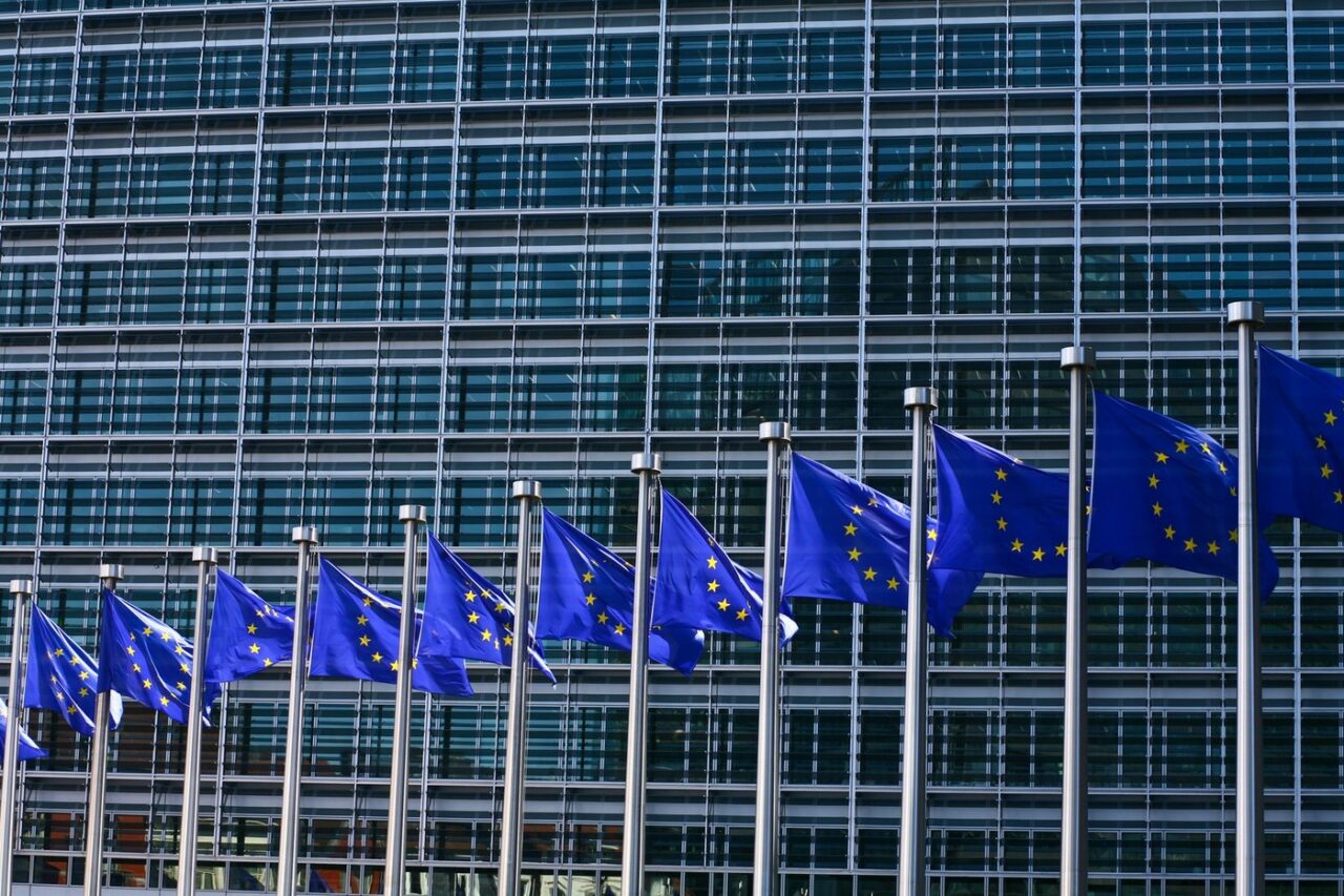 Comisia Europeană continuă verificările în cazul TikTok, în contextul scrutinului din ROMÂNIA /Vom acționa „dacă vom crede că este necesar”