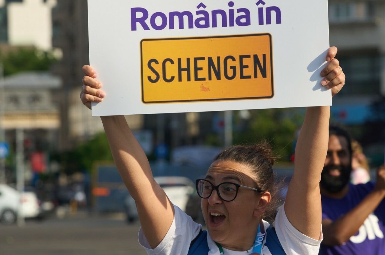 Zi istorică pentru România. Consiliul JAI decide joi data aderării României și Bulgariei la spațiul Schengen. Austria a renunțat la veto