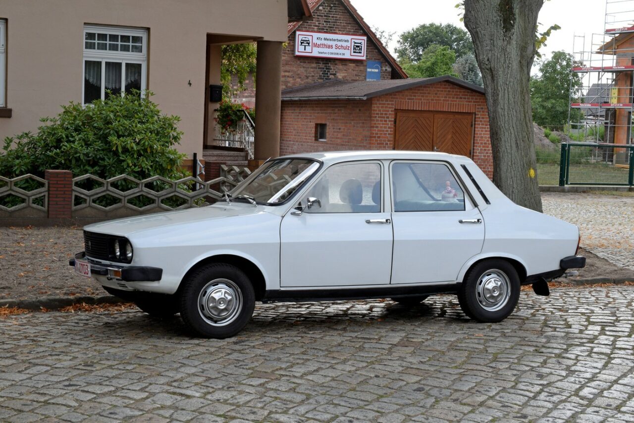 Un român și-a transformat DACIA 1300 într-o mașină a viitorului. L-a costat o avere dar și-a văzut visul împlinit. Ce performanțe are acum