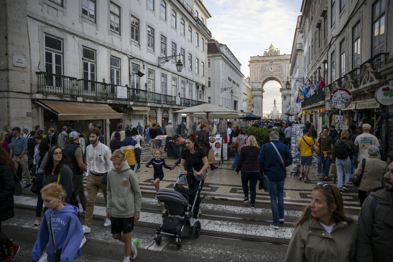Schimbări MAJORE pentru turiști la Lisabona, în urma unui referendum local