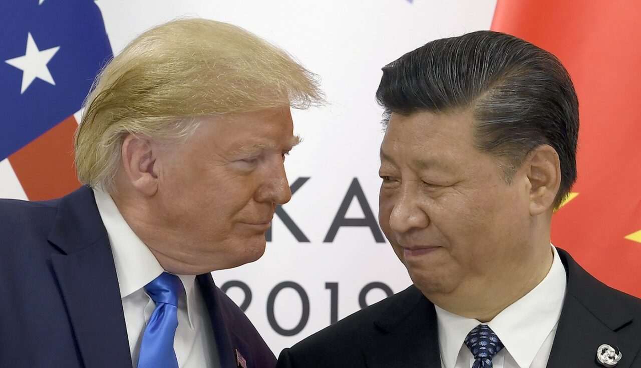 Donald TRUMP l-a invitat pe Xi Jinping la ceremonia sa de învestitură – presă