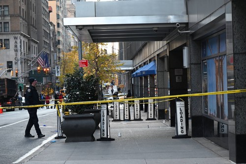 Surse: Directorul diviziei de asigurări a UnitedHealth a fost împușcat MORTAL în New York