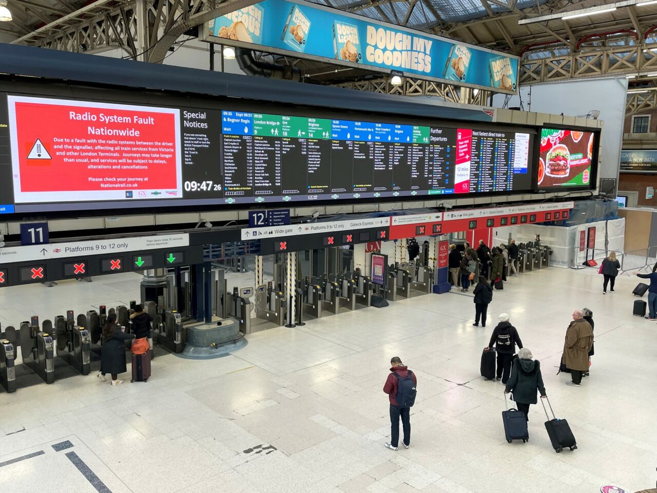 Traficul feroviar din Marea Britanie, PERTURBAT din cauza unei defecțiuni la sistemul radio de la bordul trenurilor