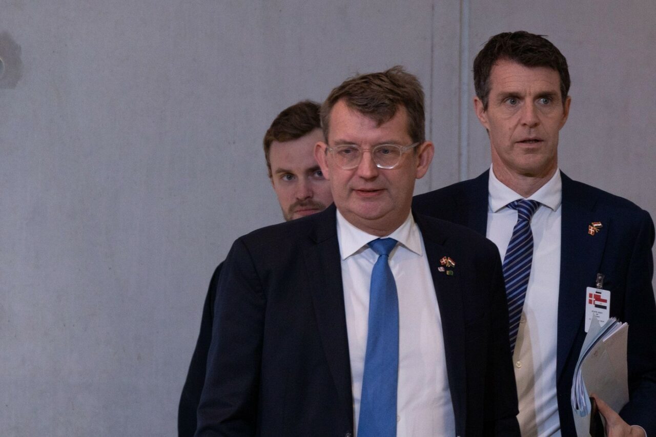 DANEMARCA va intensifica prezența militară și investițiile în Groenlanda, de teama lui Trump