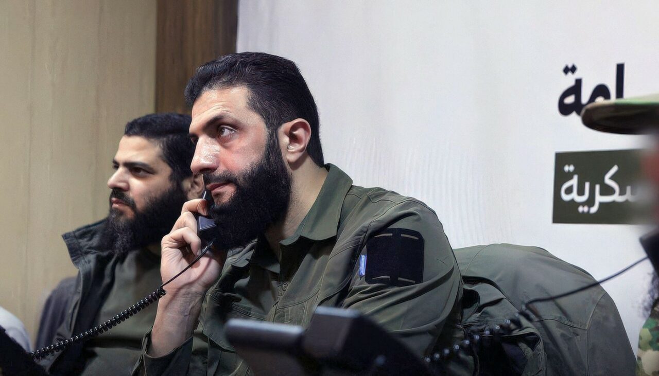Liderul rebelilor din Siria, considerat un „eliberator”, căutat de FBI. SUA au oferit 10 milioane de dolari pentru informații despre el