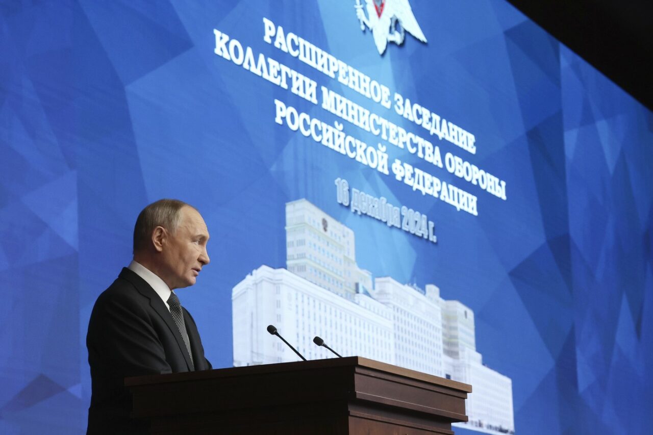 Vladimir Putin acuză Occidentul că depășește „liniile roșii” /Liderul de la Kremlin avertizează că RUSIA va riposta