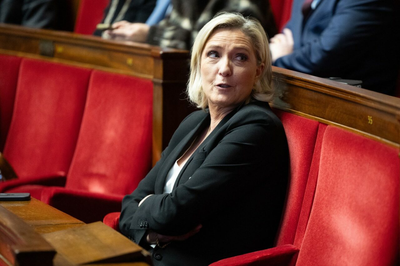 Marine Le Pen continuă să vrea să devină președintele Franței. „Mă pregătesc pentru ALEGERI anticipate”