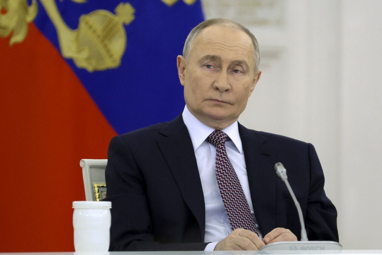 Favoritism și servilism la „curtea” lui Putin. Cine sunt FIGURILE-CHEIE din cercul interior al „Țarului”: „O fostă gardă de corp a ajuns ministru”