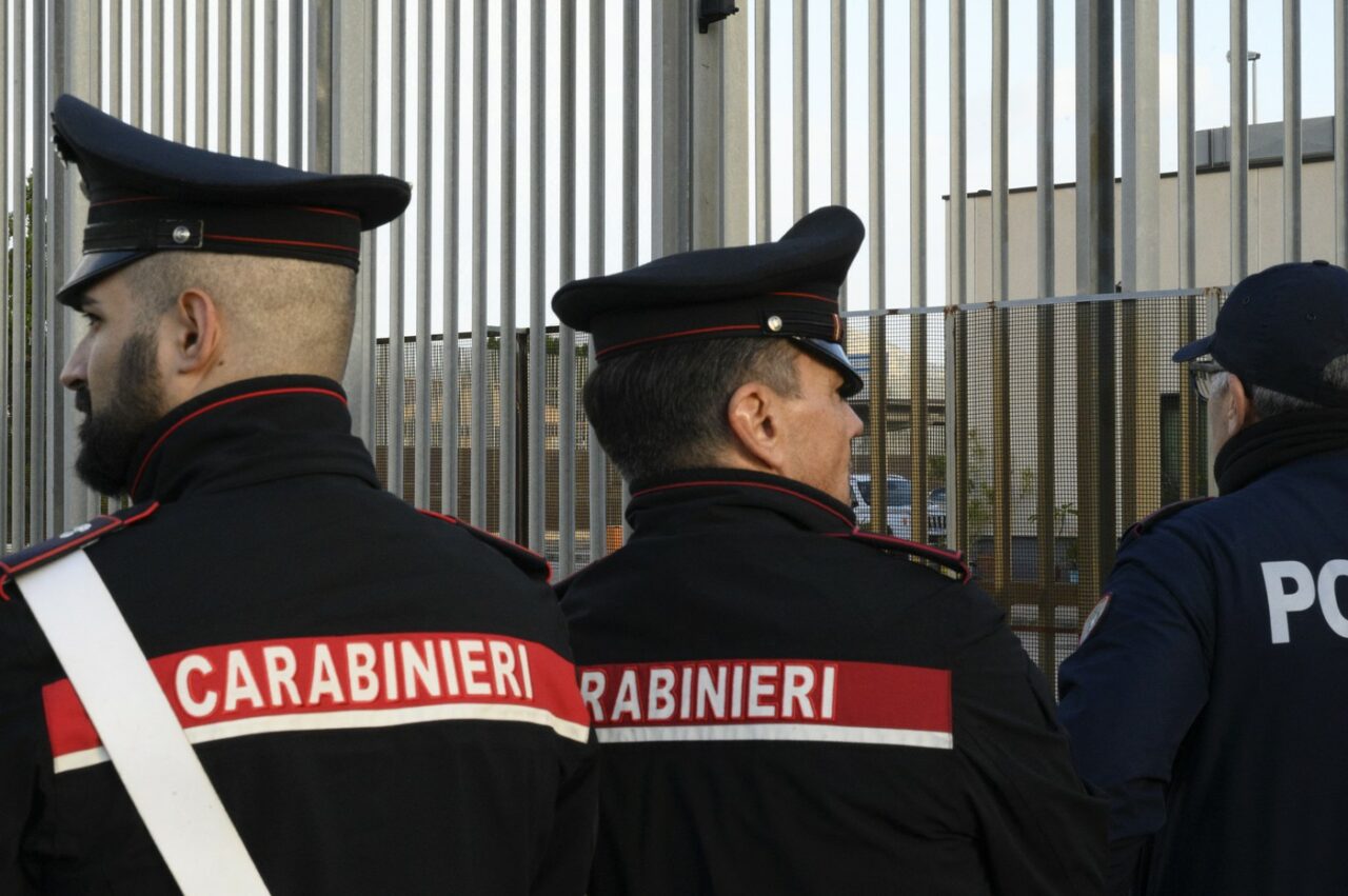 Mai mulți ROMÂNI din Italia ar putea ajunge după gratii din cauza unei tradiții ce i-a îngrozit pe localnici