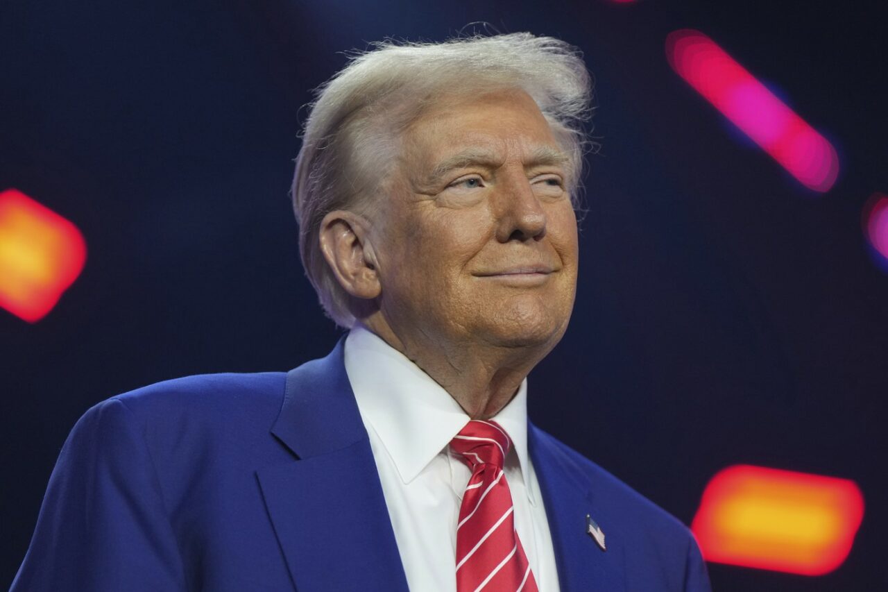 Învestirea lui TRUMP, al doilea președinte cu mandate nesuccesive. Analist: „CEREMONIA reprezintă predarea formală a puterii către noua administrație”