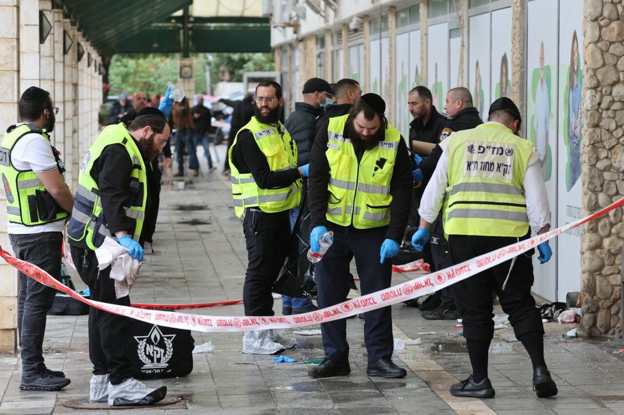 Atac TERORIST la periferia orașului Tel Aviv /O femeie a fost ucisă de un islamist palestinian