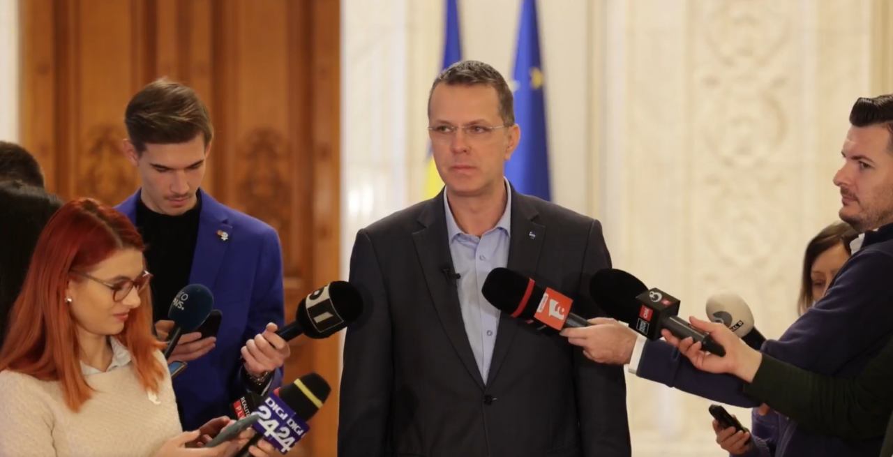USR, despre un candidat COMUN la prezidențiale: „Practic, ne-am lega singuri șireturile”