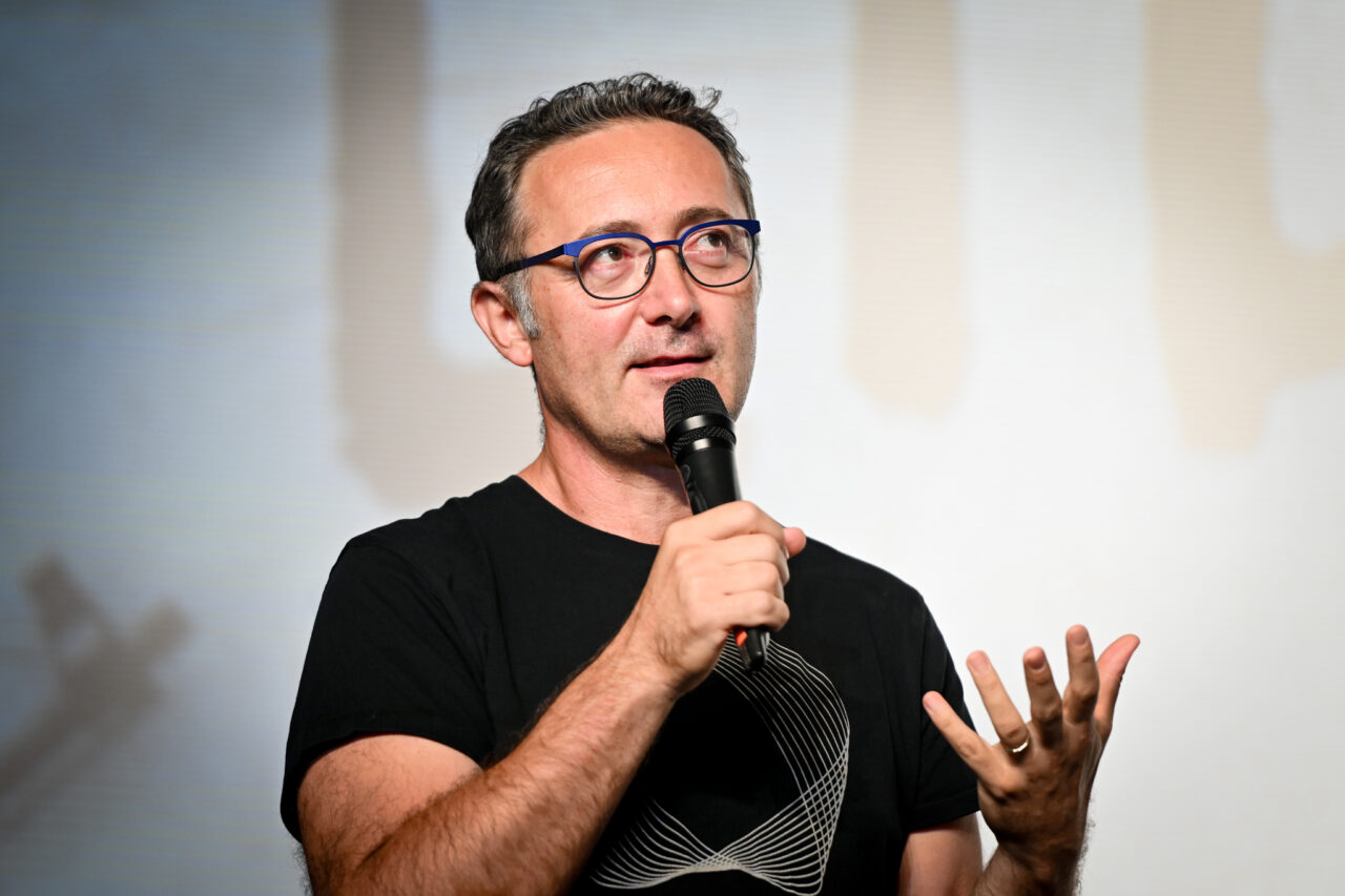 Regizorul Tudor GIURGIU avertizează: „Când primejdia războiului hibrid dus de Rusia e una foarte mare, nu mai e cazul să fii hater”
