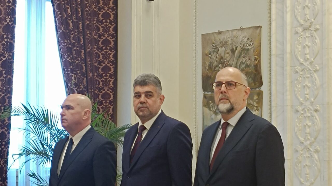 Reprezentanții noii coaliții semnează acordul POLITIC. Crin Antonescu, candidat comun la prezidențiale / Ciolacu: nu va fi un mandat ușor