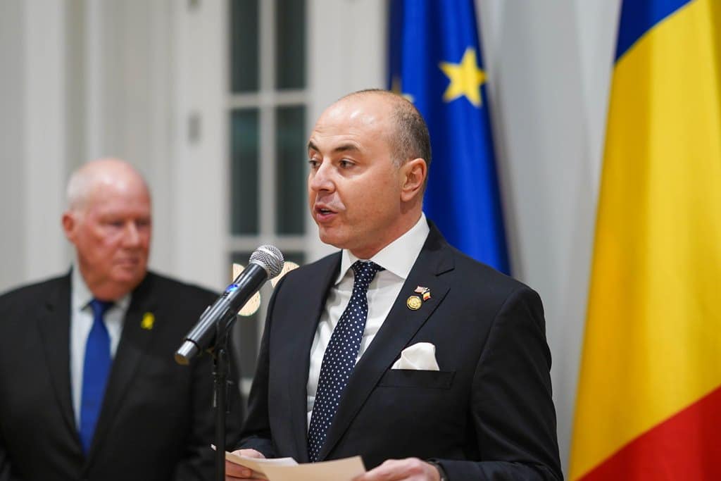 Ce riscă românii care rămân peste 90 de zile în SUA după eliminarea vizelor? Andrei Muraru: „Pot sta până la 6 săptămâni într-un centru de detenție”