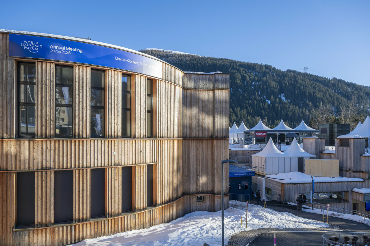 Davos 2025. 60 de șefi de stat și de guvern – inclusiv Donald Trump, „elefantul mare cât SUA” – sunt așteptați în Elveția. Agenda reuniunii