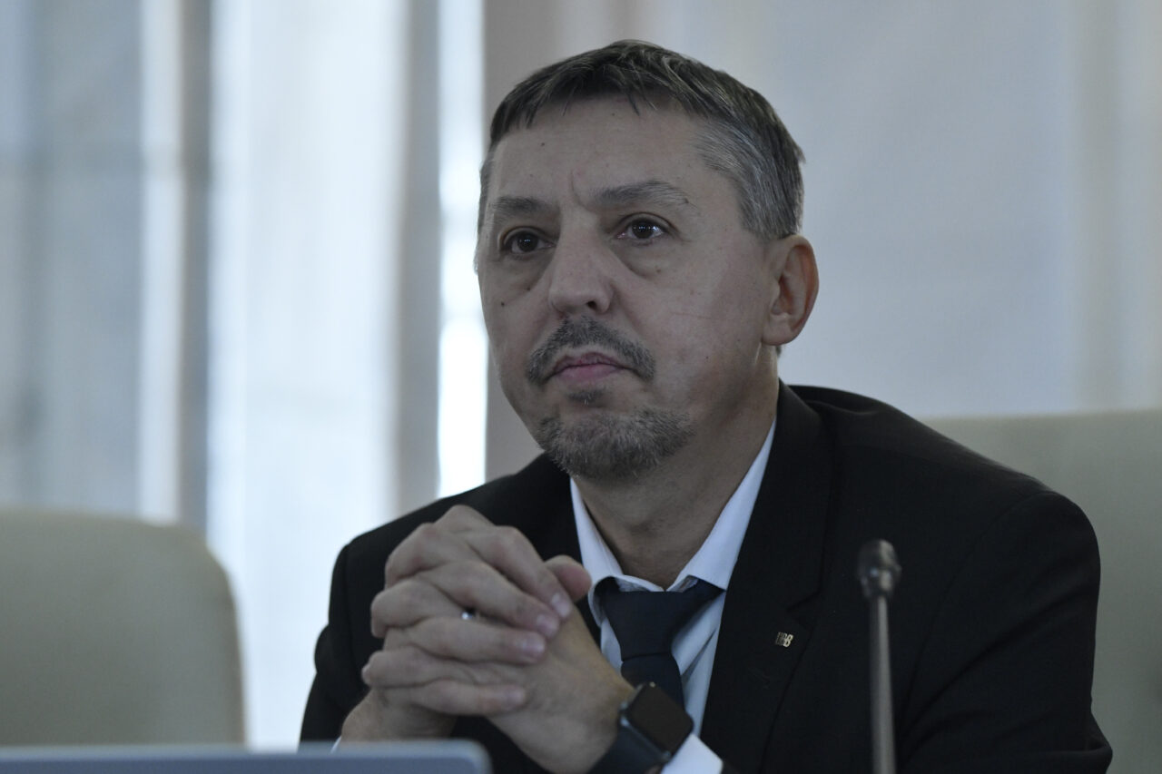 Ministrul Daniel DAVID, de Ziua Internațională a Educației:  „Modernizarea înseamnă întoarcerea la esența educației”