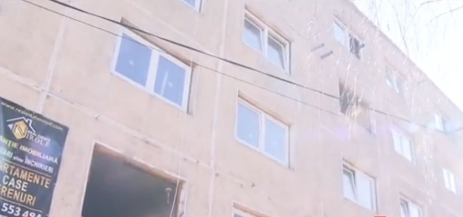 Un bărbat din Giurgiu a VÂNDUT un bloc întreg garsoniere, care nu era al lui. Cerea 13.000 de euro pe o locuință, iar unei victime i-a returnat 3 euro