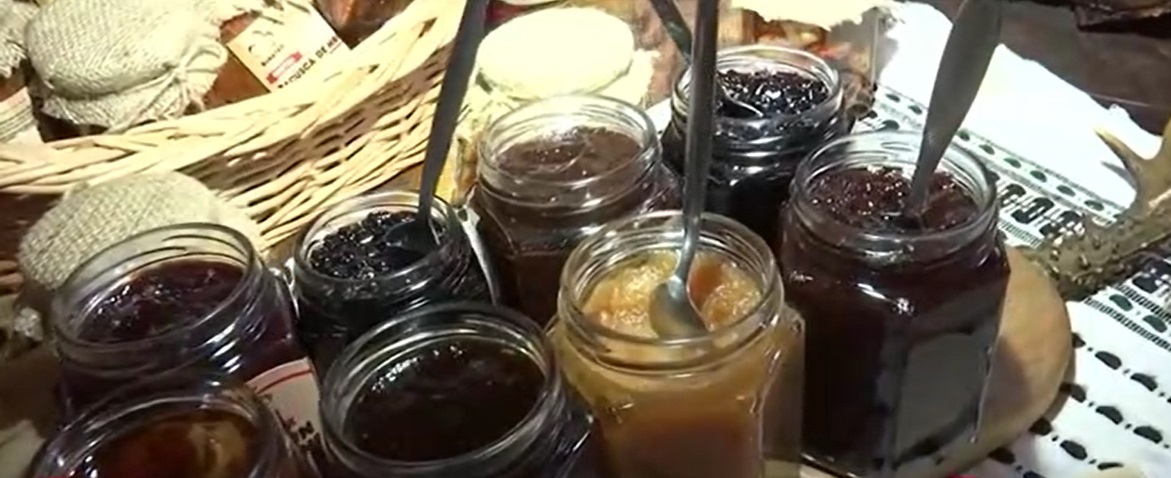 REGULI noi pentru producătorii de gemuri, jeleuri și marmelade. Ar trebui să avem borcane cu mai mult conținut de fruct și mai puțin zahăr