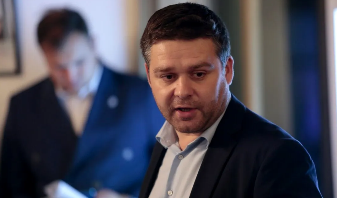 Primarul Sectorului 6: „Trotuarele vor fi eliberate de mașini, nu stau la DISCUȚII!”