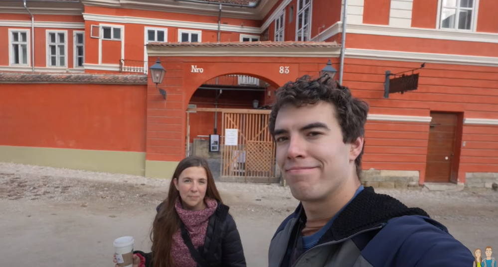 Zona din Capitală, care i-a fascinat pe doi americani, ajunși pentru prima dată în România: „Arhitectura oferă un real spectacol”