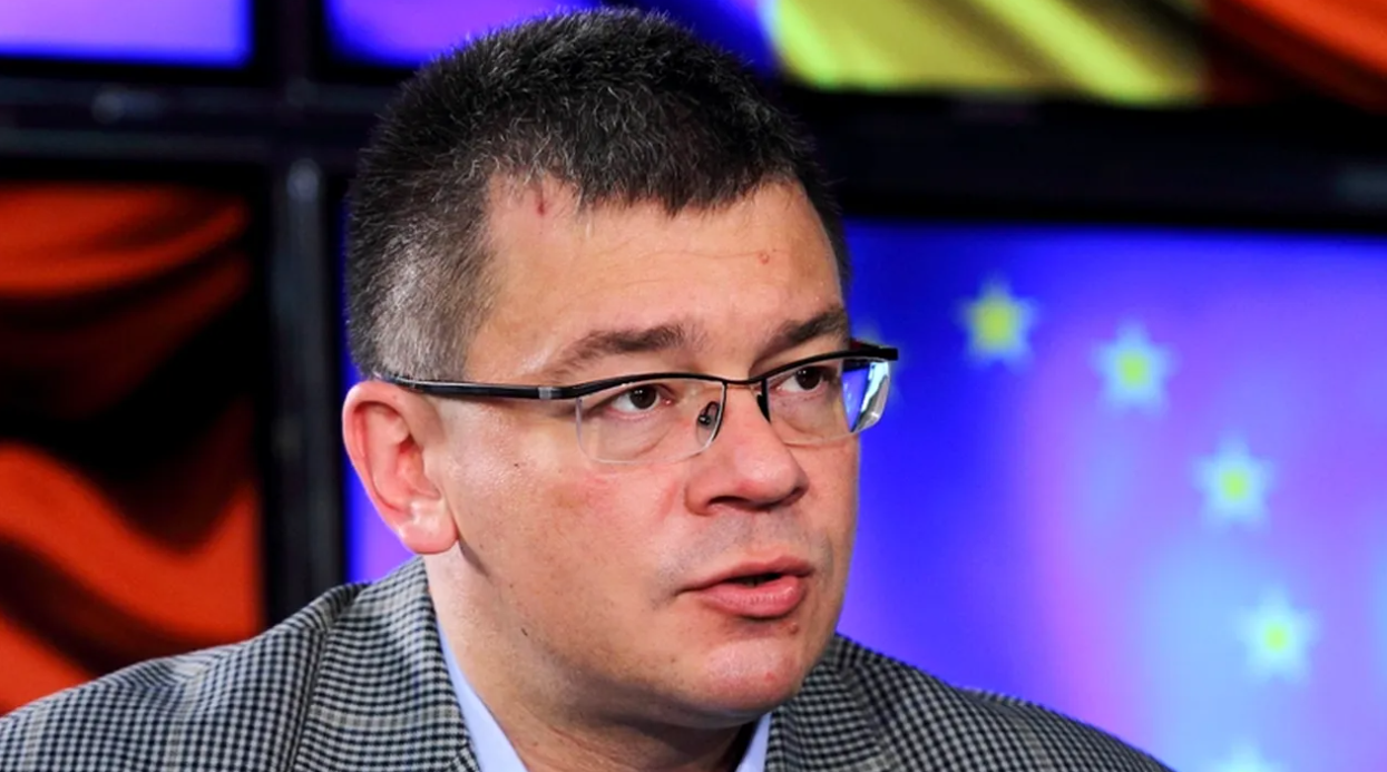 Mihai Răzvan Ungureanu, fost șef SIE: „Călin Georgescu a dat mereu din coate pentru câte un post”