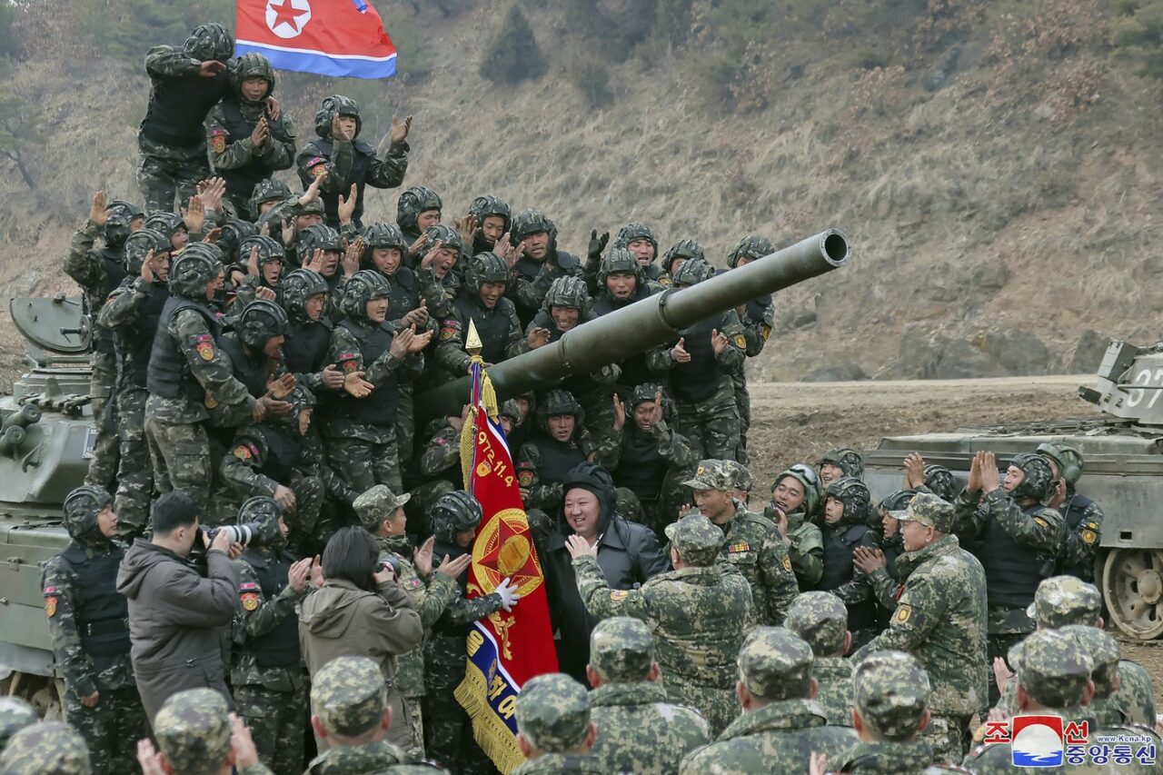 Cum sunt „motivați” soldații lui Kim Jong-Un să moară pentru Rusia? Confirmarea implicării Coreei de Nord alături de Rusia: „Sunteți înconjurați”