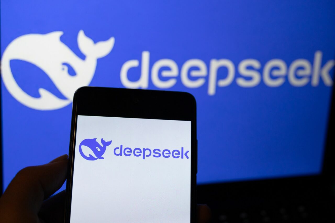 Ce este DEEPSEEK și cine se află în spatele rețelei care a provocat o undă de șoc în lumea AI: Un adevărat „moment Sputnik”
