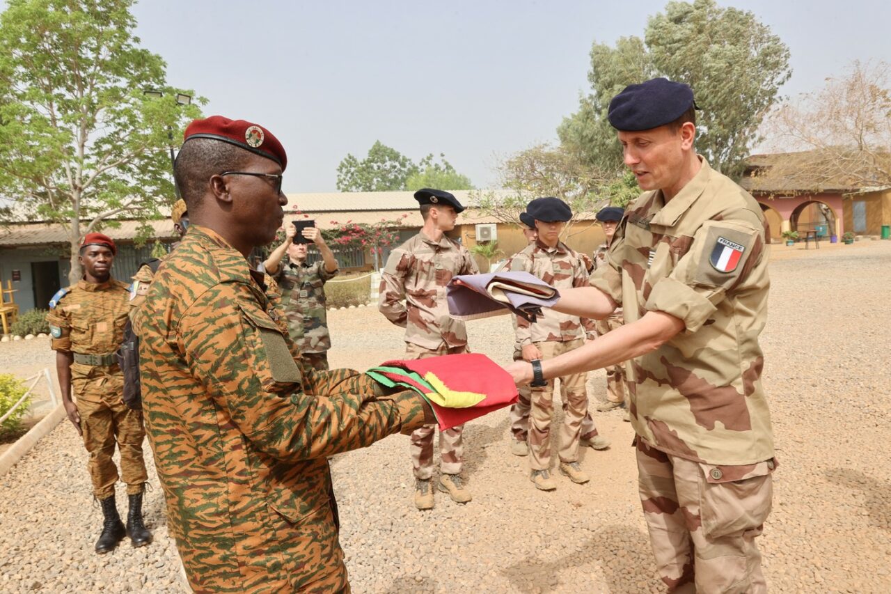 Franța se RETRAGE din regiunea Sahel. Închide ultima sa bază militară aflată în Ciad