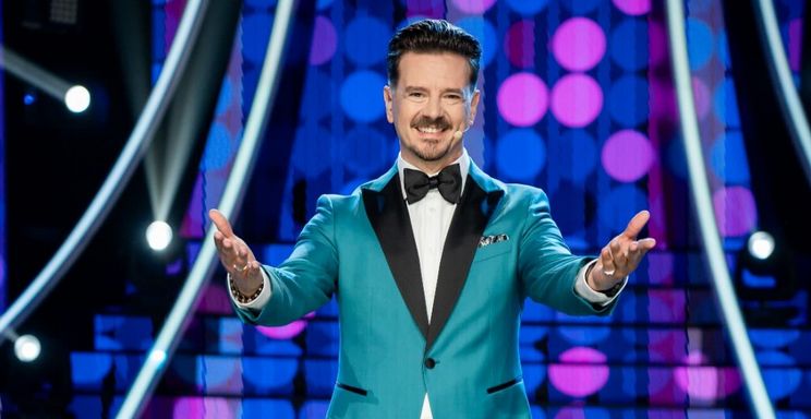 Mihai Petre dă din casă. ”Acolo se duc BANII mei”
