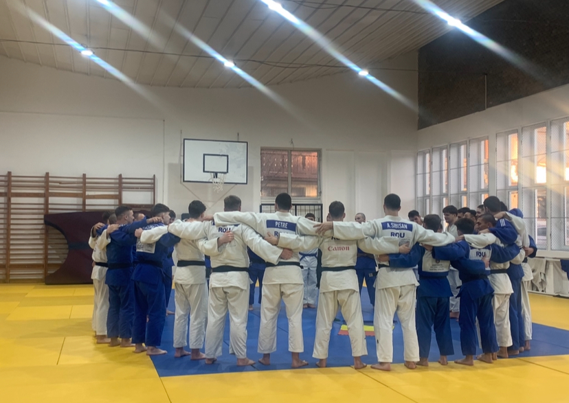 Au făcut HORA Unirii pe tatami: „Sărbătorim Mica Unire”