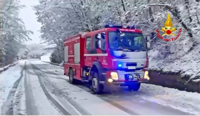 Fenomene EXTREME în Italia. Meteorologii au emis cod galben de zăpadă în sudul țării, iar în anumite zone au fost suspendate deja cursurile elevilor