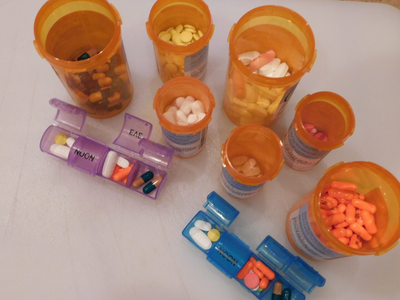 MEDICAMENTELE luate de femeile gravide din întreaga lume, ce pot crește riscul de autism la copiii lor