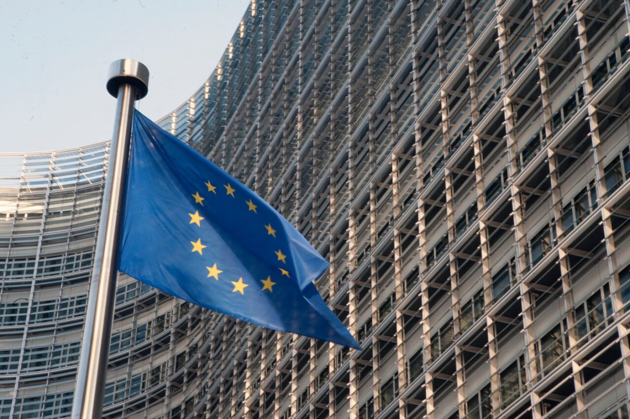 UE respinge amenințările lui TRUMP privind impunerea de taxe vamale Danemarcei /„Avem instrumente de apărare comercială”